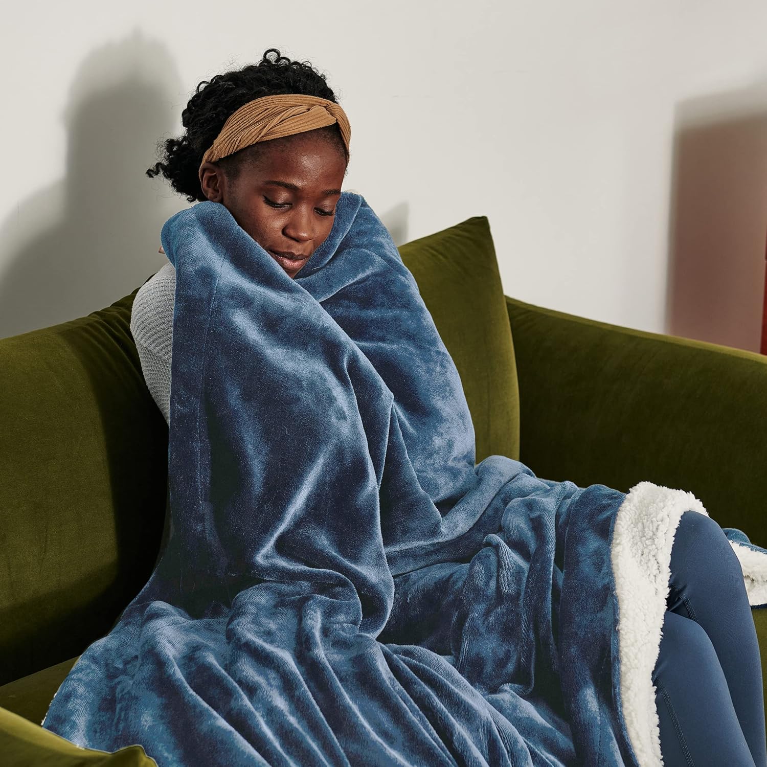 Bedsure GentleSoft Sherpa Fleece Blankets King Size for Bed, Non-Heated, Thick and Warm Throw for Women and Men, Soft Fuzzy Plush King Blanket for Winter, Slate Blue, 108x90 Inches